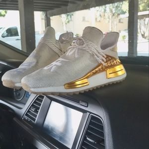 Pharrell William happy shoe